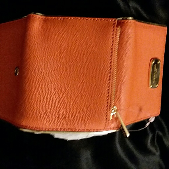 MICHAEL KORS ORANGE SMALL WALLET - Picture 5 of 8